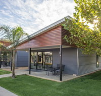 Paringa Resort - New Castle Holiday