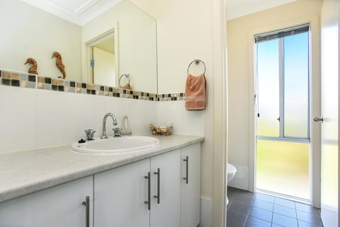 'Hope House' - Encounter Bay - New Castle Holiday 17