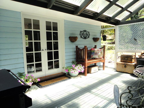 Aldgate Valley Bed And Breakfast - New Castle Holiday 5