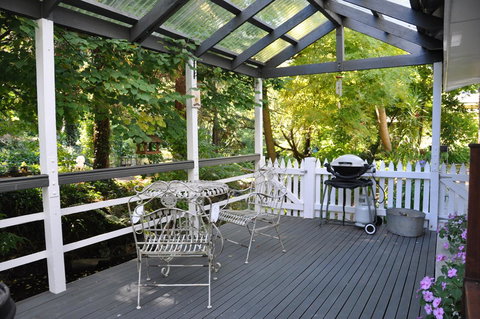 Aldgate Valley Bed And Breakfast - New Castle Holiday 16