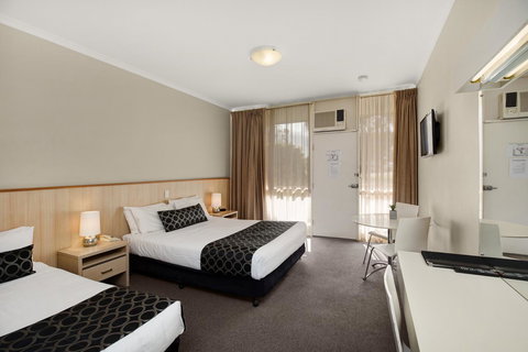 Adelaide Road Motor Lodge - New Castle Holiday 27