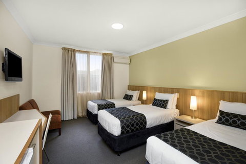 Adelaide Road Motor Lodge - New Castle Holiday 12