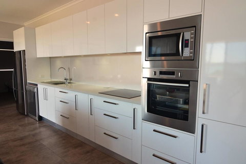 Beachview - New Castle Holiday 12