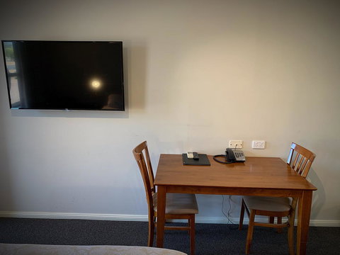 Moonta Bay Motel - New Castle Holiday 7