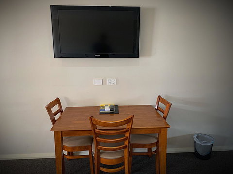 Moonta Bay Motel - New Castle Holiday 10