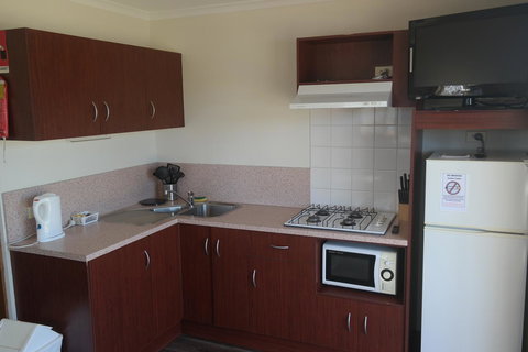 Moana Beach Tourist Park - New Castle Holiday 36