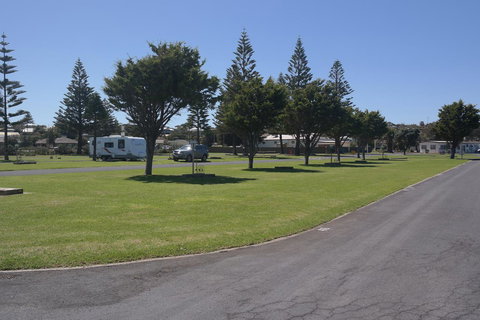 Moana Beach Tourist Park - New Castle Holiday 40