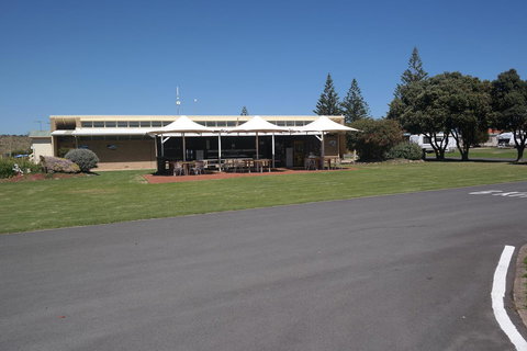 Moana Beach Tourist Park - New Castle Holiday 41