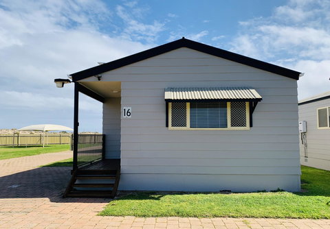 Moana Beach Tourist Park - New Castle Holiday 16