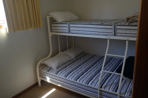 Moana Beach Tourist Park - New Castle Holiday 28