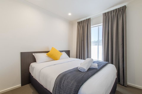 Mick O\'Sheas - New Castle Holiday 17