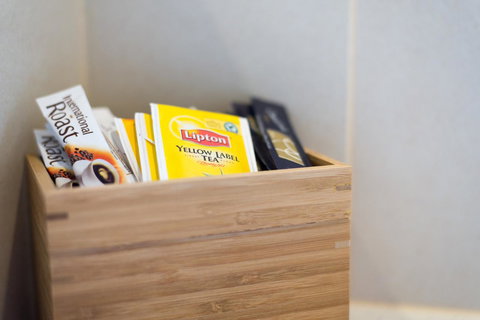 Mick O\'Sheas - New Castle Holiday 25