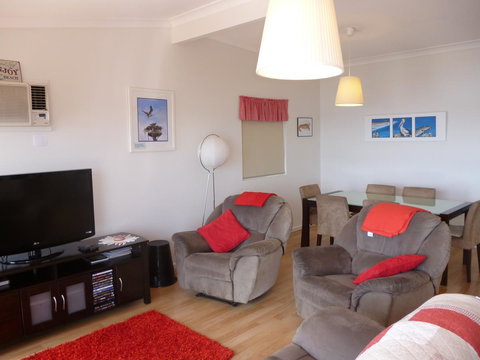 Seascape - New Castle Holiday 7