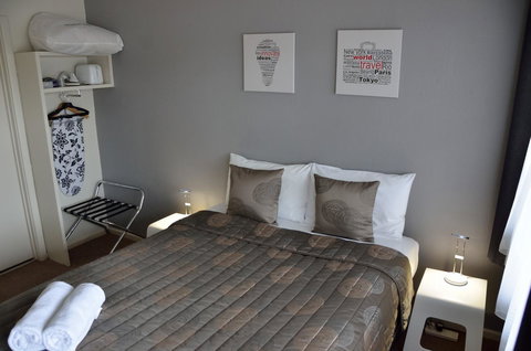 105 On The Park - New Castle Holiday 9