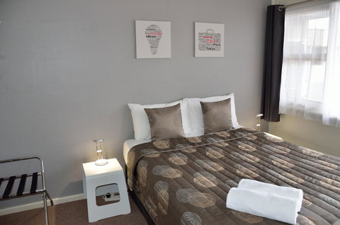 105 On The Park - New Castle Holiday 6