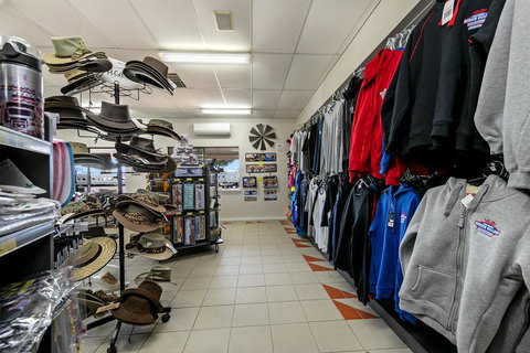 Border Village Roadhouse - New Castle Holiday 11