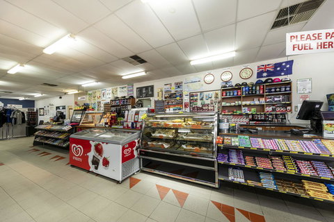 Border Village Roadhouse - New Castle Holiday 9