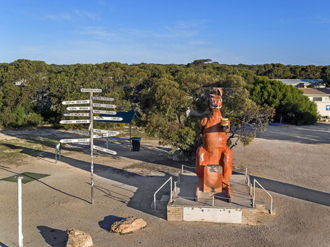 Border Village Roadhouse - New Castle Holiday 3