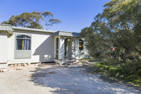 Border Village Roadhouse - New Castle Holiday 37