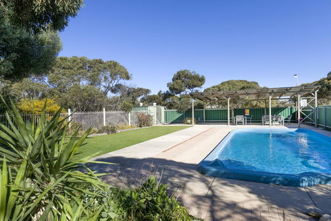 Border Village Roadhouse - New Castle Holiday 32