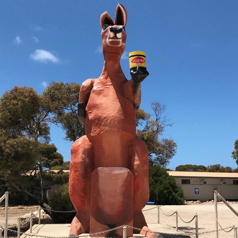 Border Village Roadhouse - New Castle Holiday 18