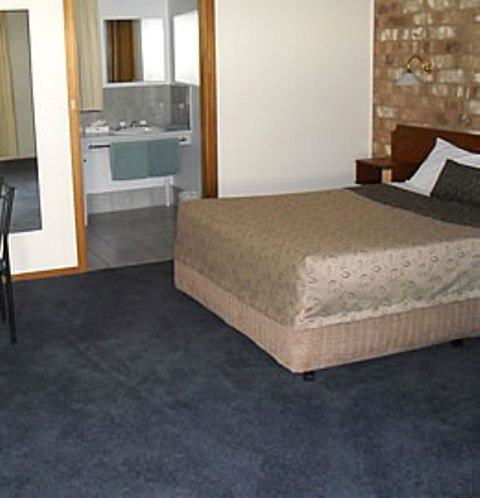Clare Central - New Castle Holiday 44