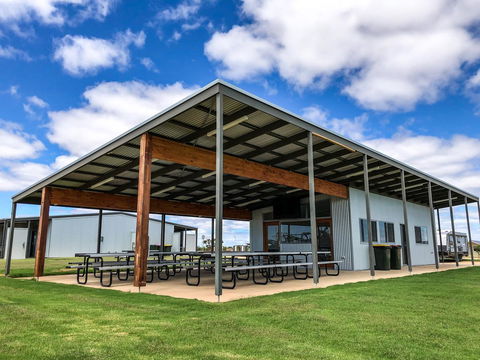 BIG4 The Bend Holiday Park - New Castle Holiday 4