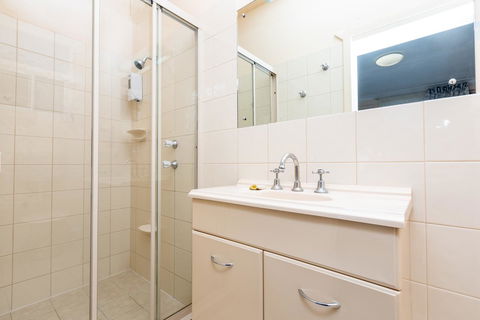 Blue Seas Motel - New Castle Holiday 8