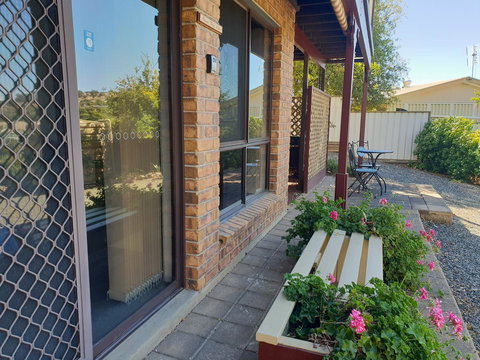 Barossa Valley Studio - New Castle Holiday 6