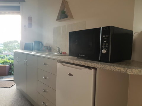 Barossa Valley Studio - New Castle Holiday 19