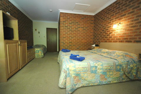 Burra Motor Inn - New Castle Holiday 41