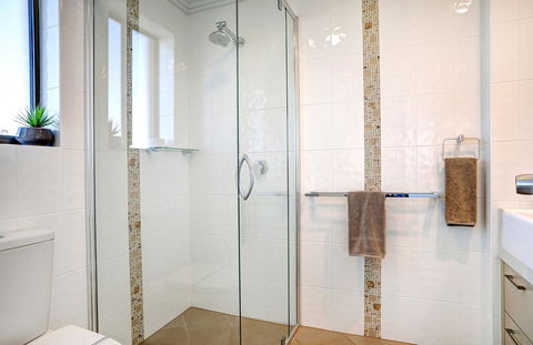 Limani Motel - New Castle Holiday 30