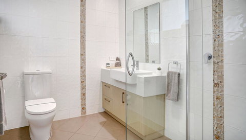 Limani Motel - New Castle Holiday 25