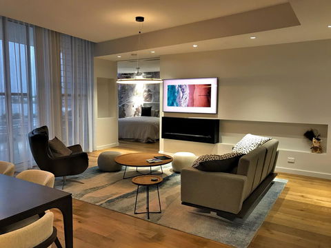 Penthouse On The Promenade - New Castle Holiday 4