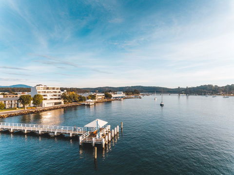 Penthouse On The Promenade - New Castle Holiday 2