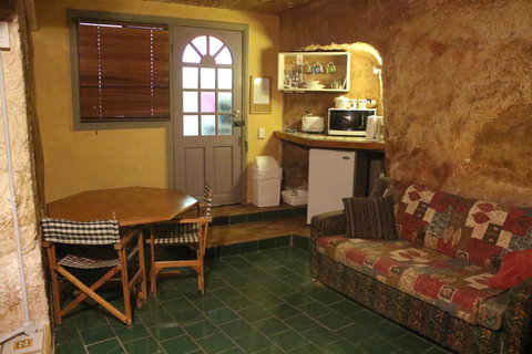 The Underground Motel - New Castle Holiday 1