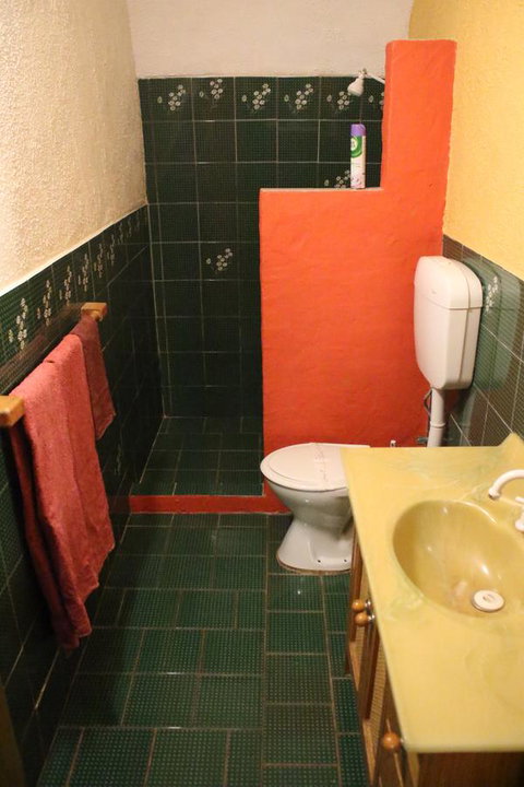 The Underground Motel - New Castle Holiday 2