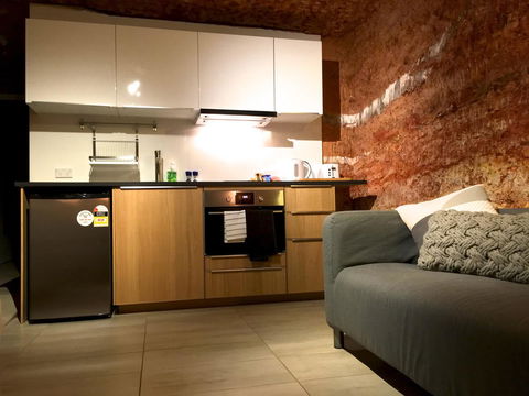 The Lookout Cave Underground Motel - New Castle Holiday 13