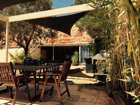 The Lookout Cave Underground Motel - New Castle Holiday 16