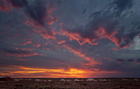 The Lookout Cave Underground Motel - New Castle Holiday 24