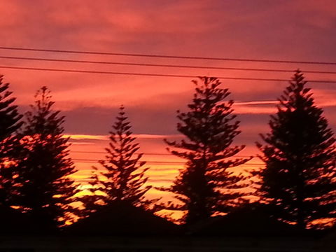 Adelaide Luxury Beach House - New Castle Holiday 36