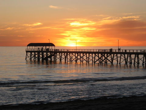 Adelaide Luxury Beach House - New Castle Holiday 22