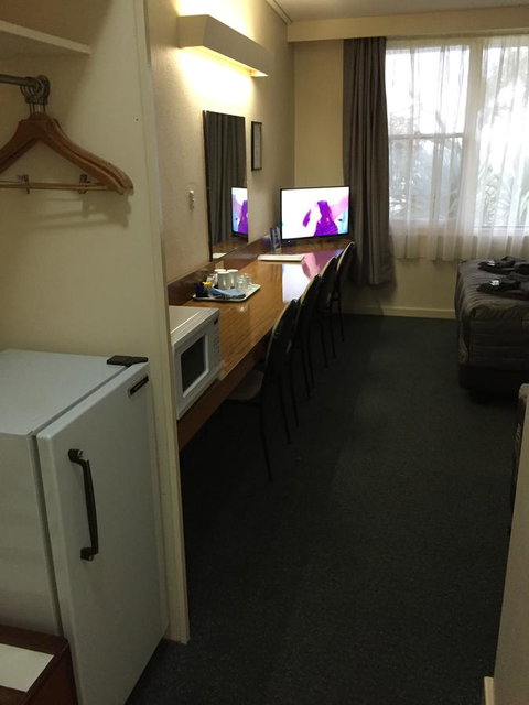 Blue Lake Motel - New Castle Holiday 20