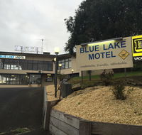 Blue Lake Motel - New Castle Holiday