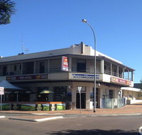 Pier Hotel - New Castle Holiday