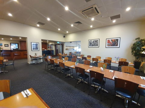 Pier Hotel Port Lincoln - New Castle Holiday 9