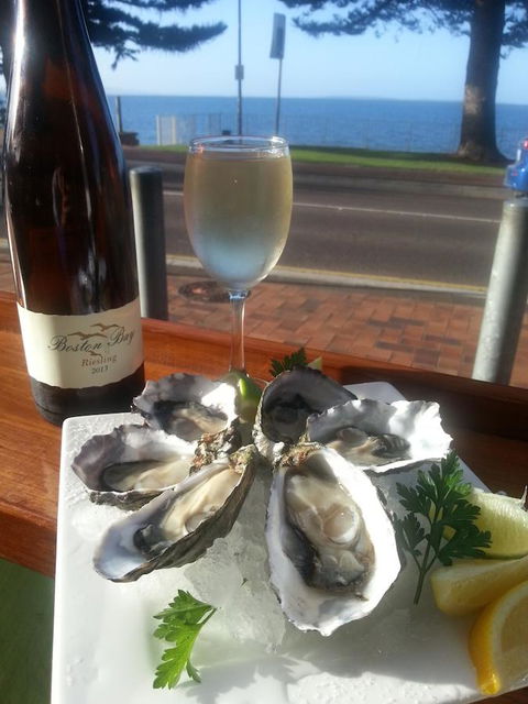 Pier Hotel Port Lincoln - New Castle Holiday 7