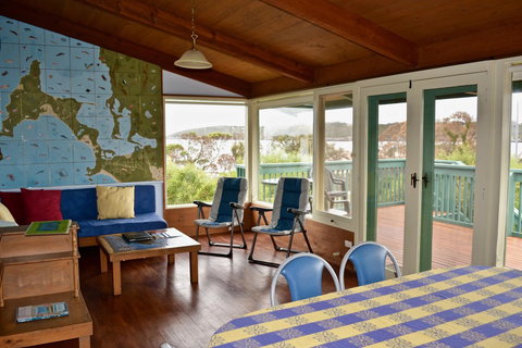 Dolphinview - New Castle Holiday 2