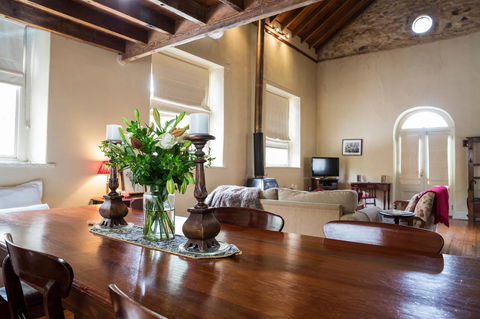 Clare Valley Heritage Retreat - New Castle Holiday 7