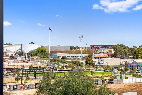 Swainson At Bowery - New Castle Holiday 4